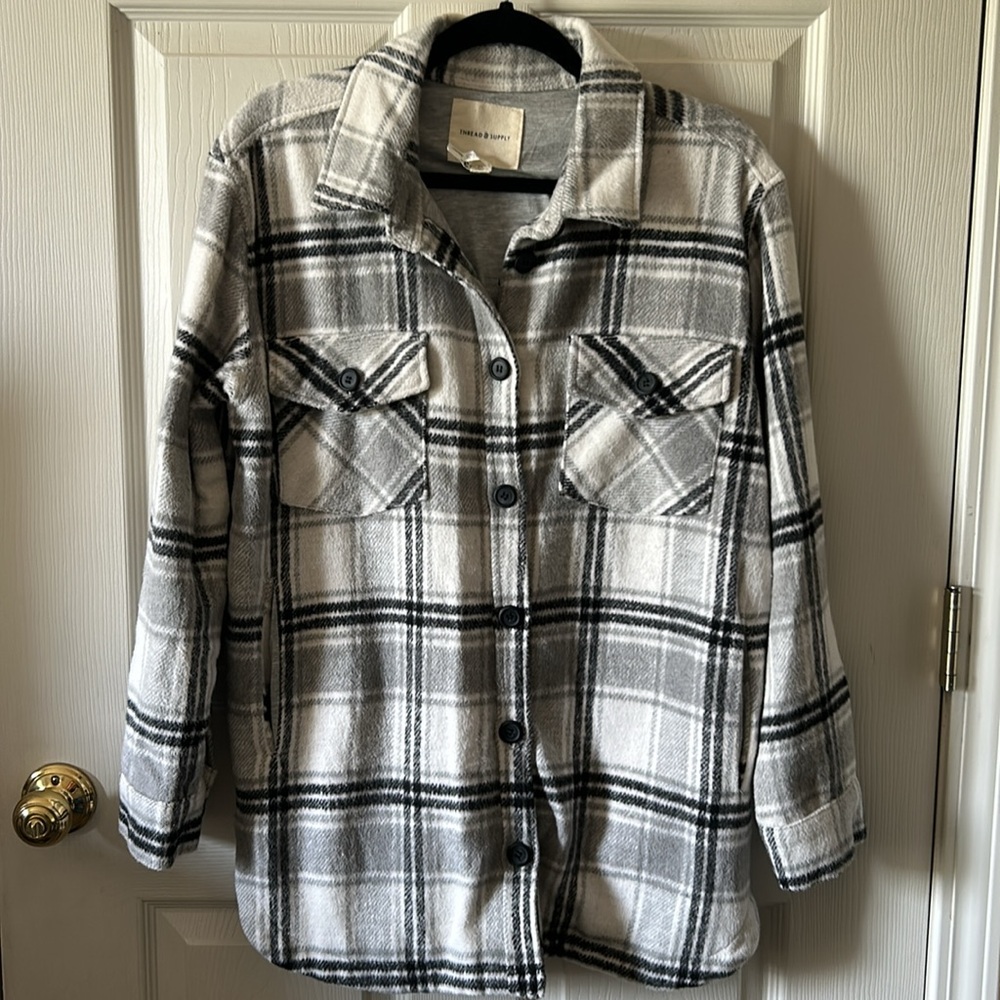 Thread and Supply Grey Plaid Shacket Jersey Lining | Flannel Jacket Shirt Size M - Picture 3 of 10